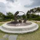 엽전조형물 이미지