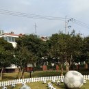 맥도날드 앞 버스정류소 이미지