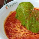 씨유 익산금마중앙점 | 중독성 있는 매콤한 국물양념장의 비빔국수 체인점, 전북 익산 국수 맛집 &#39;망향비빔국수 익산점&#39;