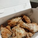 [맘스터치]갈릭바베큐치킨버거(신메뉴)&amp;허니버터뿌치 반마리&amp;매콤 김떡만 후기