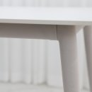 간결함의 아름다움을 담은 미니멀리즘 디자인 식탁 설치 후기