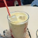 대구 봉산동 카페 ‘노팅힐커피하우스’ 유럽 감성 가득한 아몬드라떼 맛집