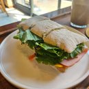 초이스쉼터 | 춘천소금빵과 함께 살펴본 스무숲길가 탐방과 공간 후기