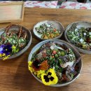 들꽃이 있는집 이미지