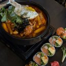 연남 토끼다이닝, 안주를 계속 시키게되는 맛집 (닭떡볶이, 후토마끼, 육전 후기)