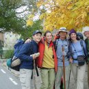 저축만으로 살기에 불안한 미래 이미지