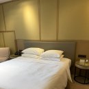 푸동공항, 디즈니랜드 근처 4성급 코트야드 호텔 디럭스 킹룸 후기 (International Tourism and Resorts)