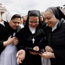 François, le pape qui considérait Internet comme « un don de Dieu » 이미지
