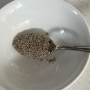 "찬장에 묵혀둔 이 가루 드시지 마세요" 유통기한 남았어도 치매 유발하는 산패 폭탄입니다 이미지