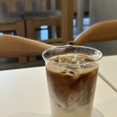 나우커피진해덕산점 | 경남 산청 오트라떼맛집 폰드커피 로스터리카페