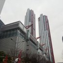 현대농장(1) | 더현대 서울 해리의 크리스마스 공방 4차 후기 겨울 감성 뿜뿜 산타 마을 구경!