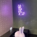 퍼플래빗송도커넬워크점 | 송도 커넬워크 카페 퍼플래빗. 블랙 인테리어가 예쁜 베이커리 카페.