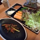 지니PC | [봉담 맛집] 잡내 1도 없는 '야들야들한 보약족발보쌈 봉담점' 찐 후기! (ft. 막국수 서비스, 소주 조명)