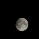 구름속 보름달 이미지