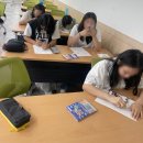 남여공학 중학교 1학년 패션 디자이너 직업 체험 수업