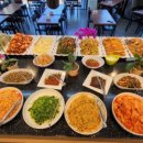 뷔페식당 이미지