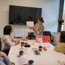 어른을 위한 그림책 테라피 이미지