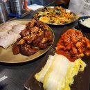 수제족발 만족~행복건강원 | 보쌈, 반반 족발 다 되는 구디역 맛집, 만족오향족발 구로