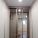 양산시 동면 석산리 이편한아파트 3차입구 ~ 이편한아파트 4차 입구 | 이편한세상시민공원 아파트 로즈골드 초슬림3연동 현관중문 시공 이원중문 입니다. 🥰