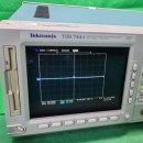 Tektronix TDS744A 오실로스코프 중고 이미지