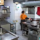 끄트머리집 이미지