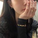 메종식스 | 주얼리 브랜드 추천 메종식스 자물쇠 트위스트 체인 팔찌 착용 후기