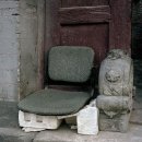 세상은 형편대로 산다. 중국의 잡종 의자-사진작가 마이클 울프-| 이미지