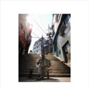 아코디언 켜는 사람 이미지