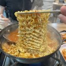 새말로김치찌개삼겹살 | 새말로김치찌개삼겹살 || NC신구로점 바로 옆, 가성비 넘치는 숨은 찐맛집 발견?! 여기 왜 이제 알았지?