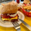 퓨전포차써니네주주 | [맛집] 압구정 로데오 푸딘코 버거 맛집 선데이 버거 클럽 양송이 튀김 내돈내산 후기