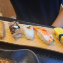 윤초밥 앞 이미지