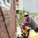 소속사) 김정숙 여사, 철원 이길리 수해현장 복구지원 이미지