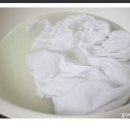 누런 흰옷 때 제거 세탁 방법 이미지
