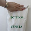 세계명품세탁소 | 보테가베네타 미니 카세트백 화이트 추천 후기