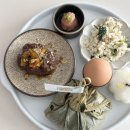 [광안리] 한식 브런치 카페 겸 낮술을 즐길 수 있는 &#34;미미락락“ 근데 이제 귀여운 덕배를 곁들인 후기