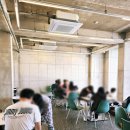 맨앤보이 | 강릉 안목해변 커피거리 내돈내산 뷰 맛집 'AM(에이엠브레드앤커피)'