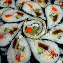 돌돌이 김밥 이미지