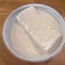 콩물에빠진두부 이미지