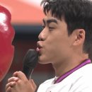 오늘자 코미디언 조진세 시구.gif 이미지