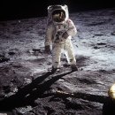[텝스 276회 독해 10] Apollo Astronauts Couldn't Sleep Before Lunar Liftoff 이미지