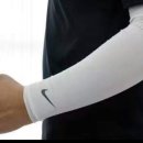 나이키 NIKE 골프 드라이핏 스판 쿨토시. UV차단 기능성 ㅡ 남,녀공용 이미지
