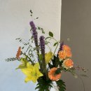 싱그러운 여름 꽃 화병꽂이 이미지