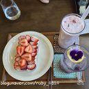 석정 | [천안] 신부동 분위기맛집ㅣ귀여운 강아지가 있는 2층 카페 추천 '석정시' 딸기케이크 후기