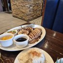 마닐라에서 처음으로맛있다고 느낀 식당 —개리스 그릴 (Gerry's Grill)