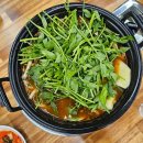 홈에서 즐기는 셀프 피부관리 이미지