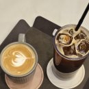 태평2동 마을커뮤니티 공간 1층 2층 | 전주 카페통통, 커피보다 공간이 더 기억에 남는 곳