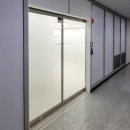 툴솔루션 | [문정동 시트지] 가든파이브 툴관 KT M&S 사무실 유리창 백색 암막 및 아크릴 스카시 시공 후기