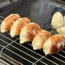 후야네손만두 이미지