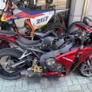 08cbr1000rr 사고차 판매 이미지