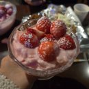 오빠돼지 | 요즘 동성로에서 제일 핫한 곳🔥 딸기케이크소주 &amp; 당근돼지갈비후라이드 후기